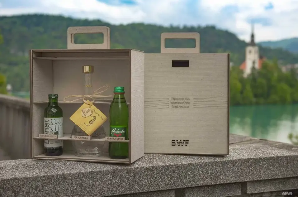 Postanite član oblikovalske komisije na ocenjevanju vrhunskih ustekleničenih vod v Vili Bled!
