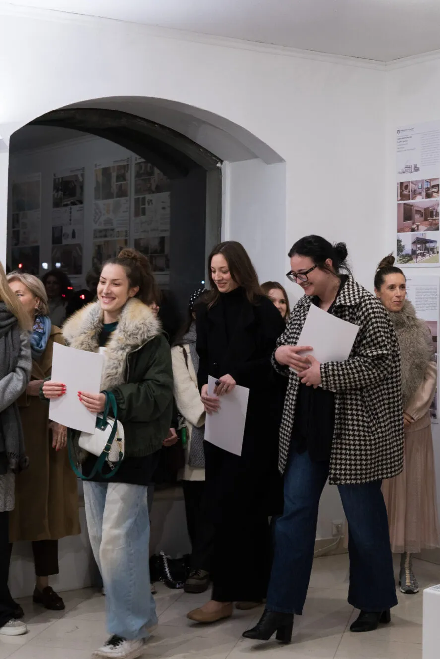 Utrinki z odprtja razstave Ustvarjalni prepleti 24/25 v Galeriji DLUL!